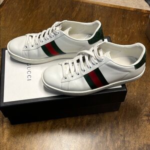 Gucci women’s White Sneaker